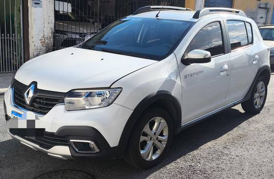 RENAULT SANDERO 1.6 16V SCE FLEX STEPWAY DYNAMIQUE MANUAL RENAULT SANDERO 1.6 16V SCE FLEX STEPWAY DYNAMIQUE MANUAL